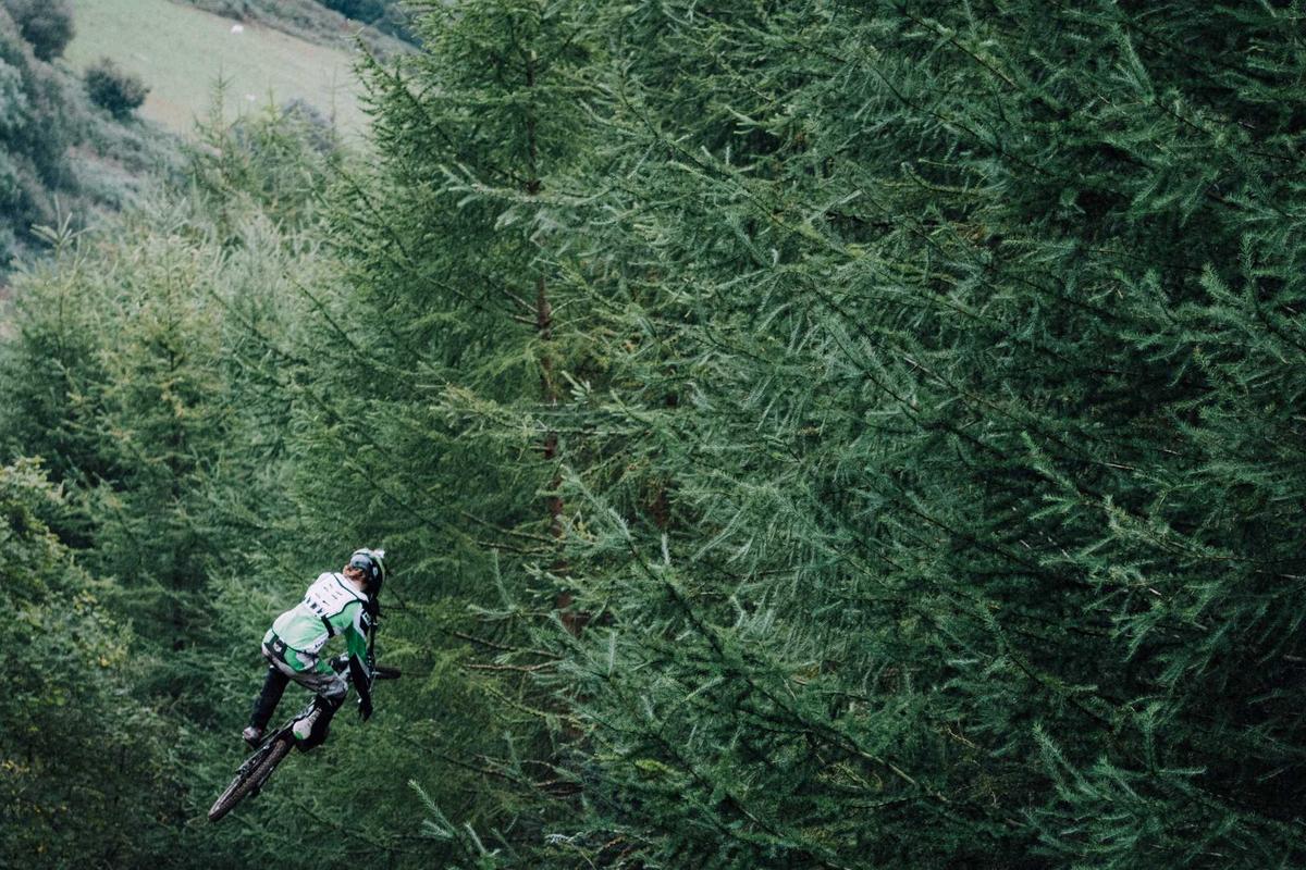 Bocor Alus! Duo HP Baru Motorola Moto G67 & G77 Siap Sikat Game Mobile Budget, Cek Speknya!