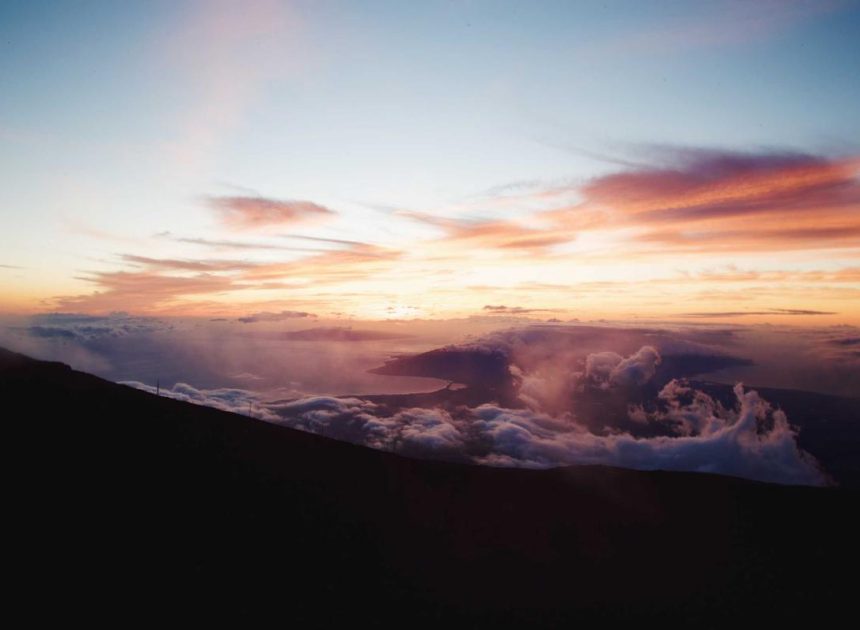 Bocor Alus! Duo HP Baru Motorola Moto G67 & G77 Siap Sikat Game Mobile Budget, Cek Speknya!